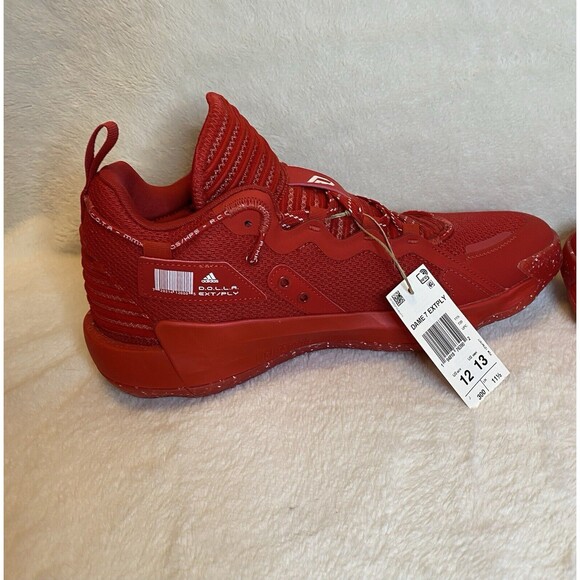 Athletic_Shoes
